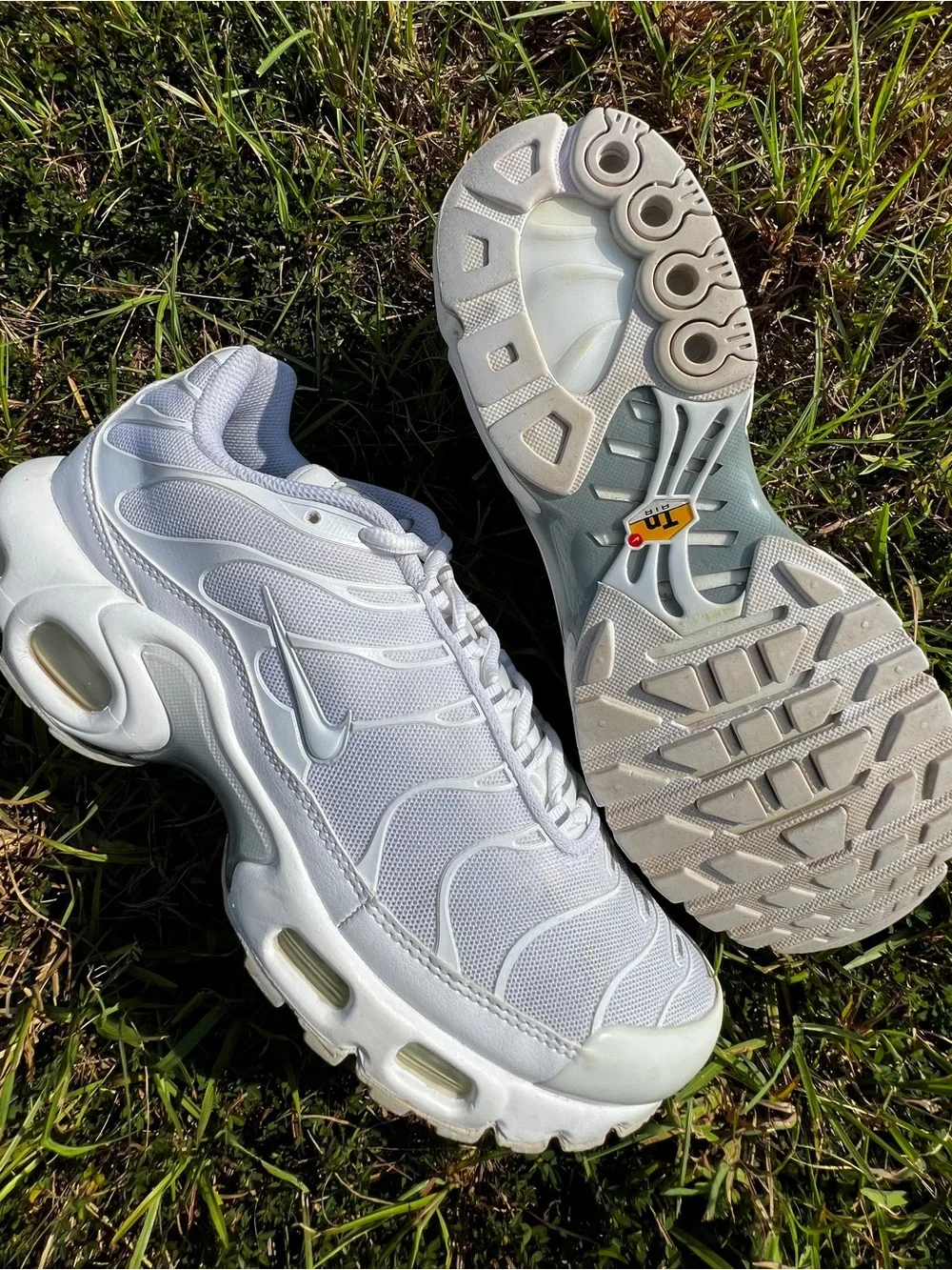 CLEAN Nike size 11 Womens Air Max Plus White Platinum shoes